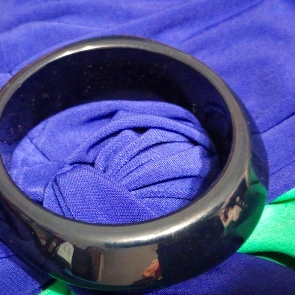 Jewelry - Navy Blue Bangle Bracelet